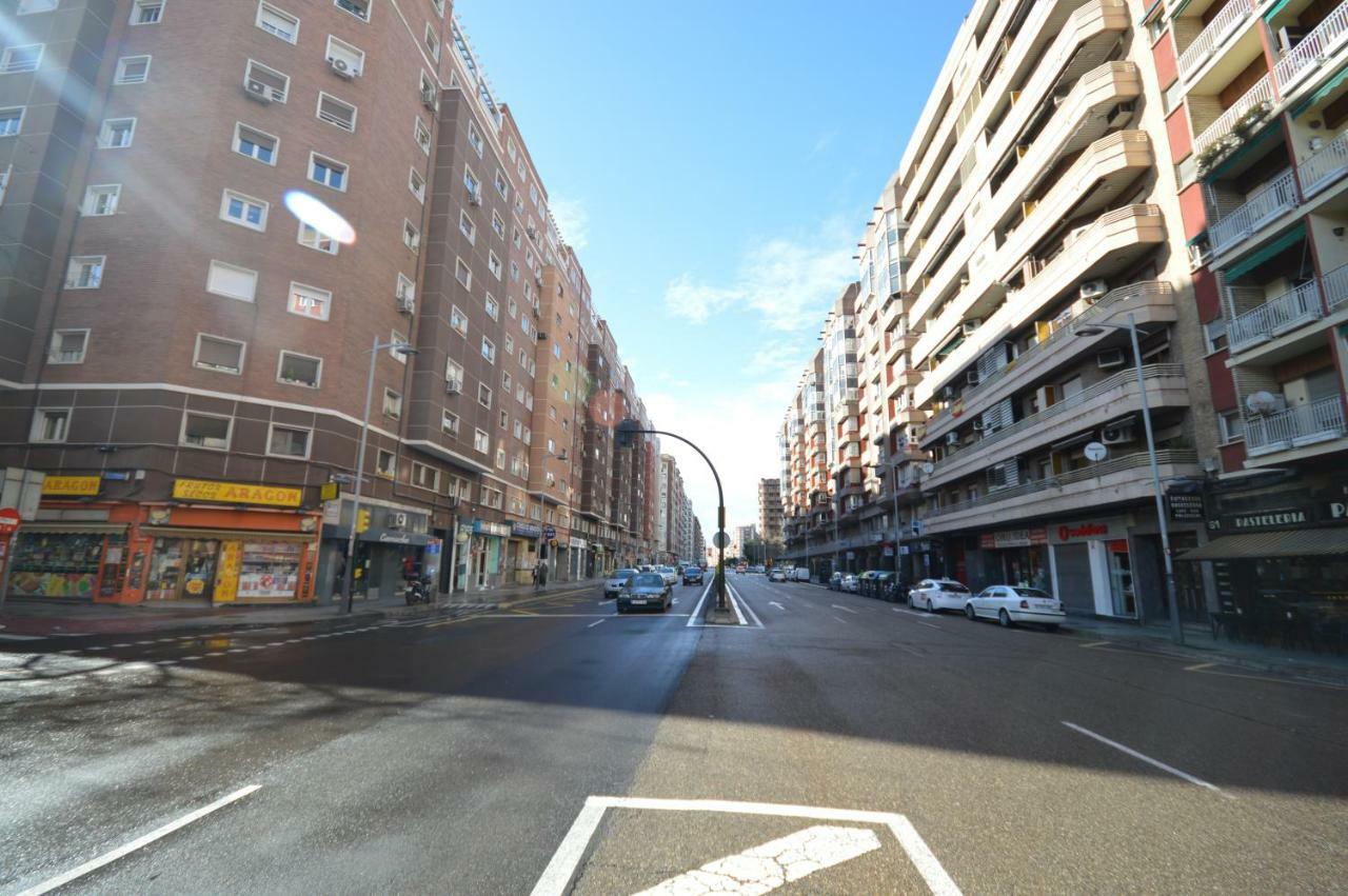 Apartamento Fleta Apartment Zaragoza Exterior photo
