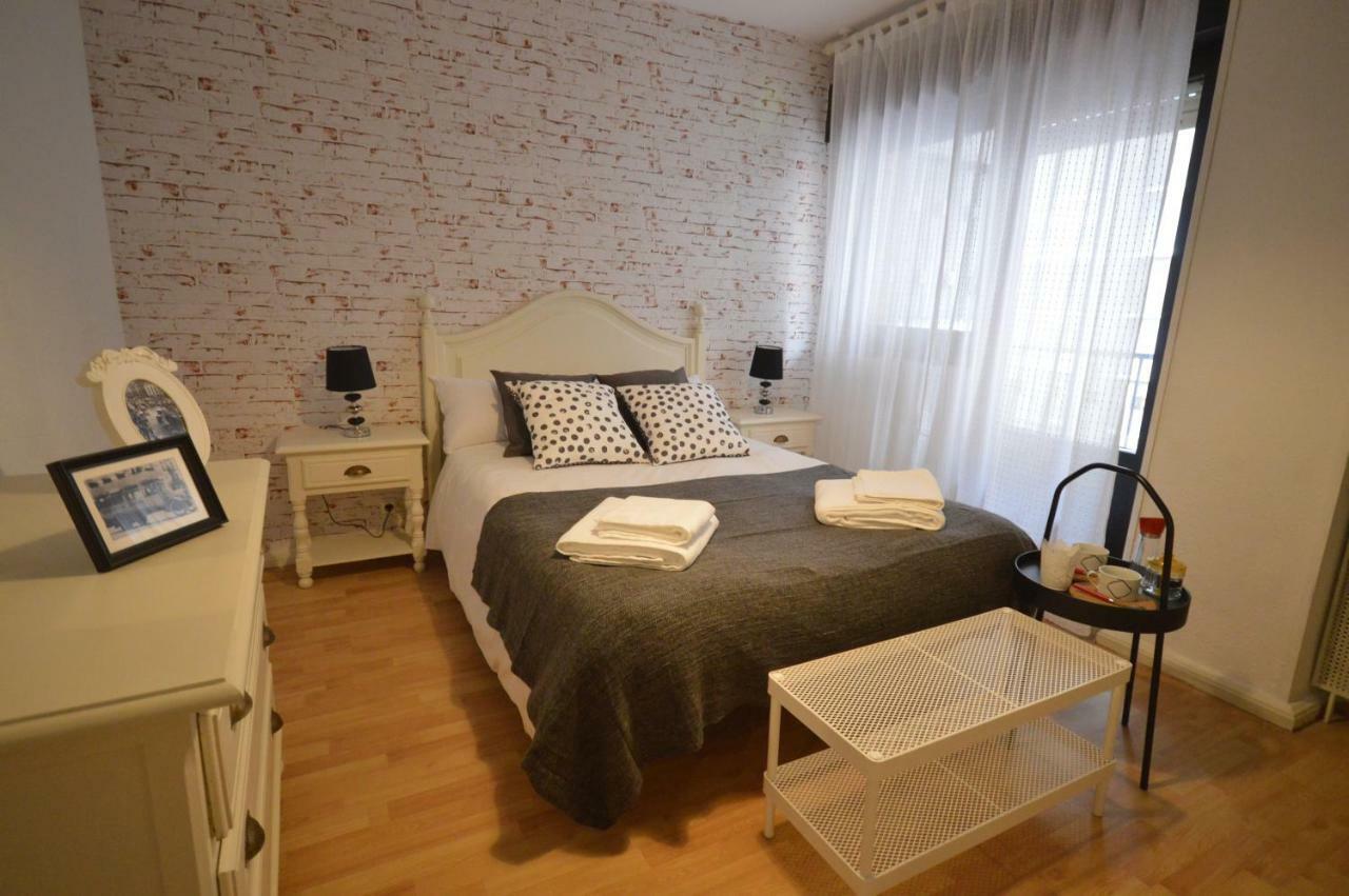 Apartamento Fleta Apartment Zaragoza Exterior photo